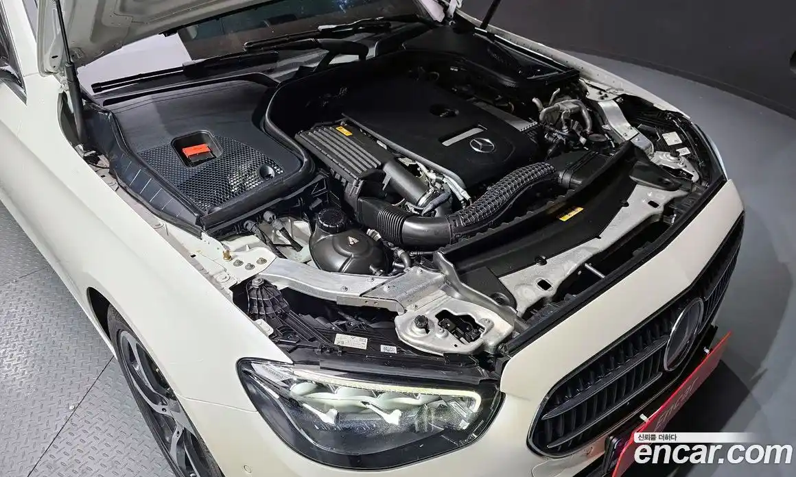 Mercedes-Benz E-Class 2021 2.0 гидро, фото 6
