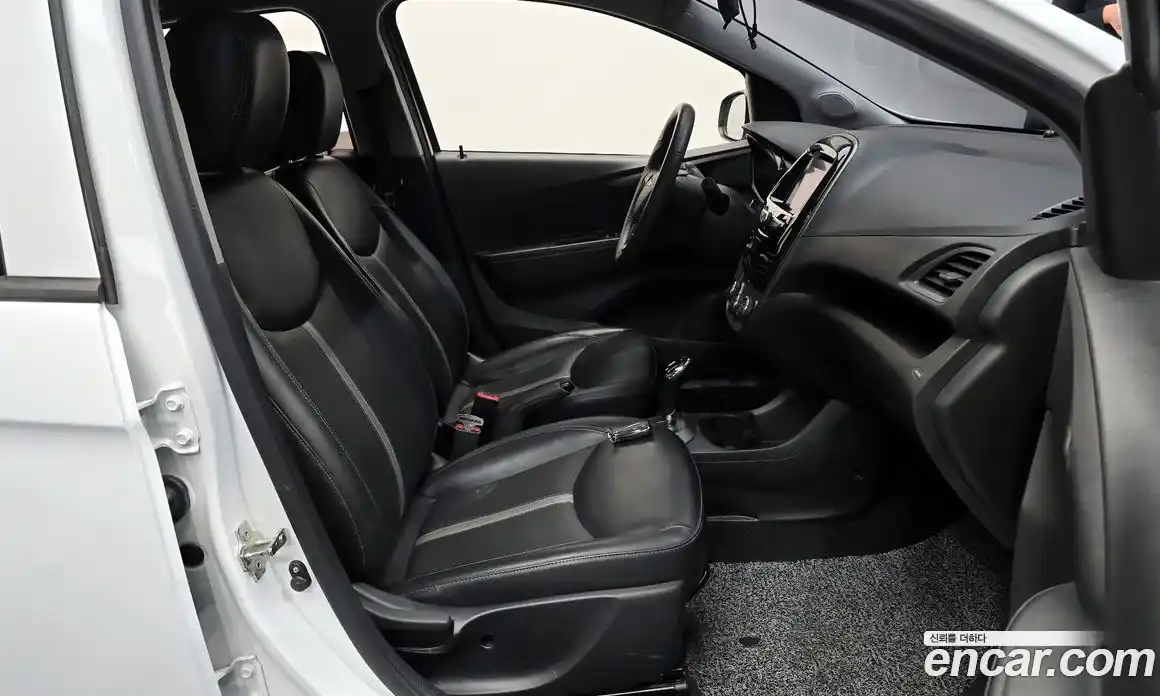 Chevrolet Spark 2021 1.0 гидро, фото 16