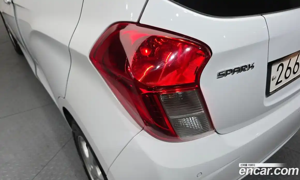 Chevrolet Spark 2021 1.0 гидро, фото 9