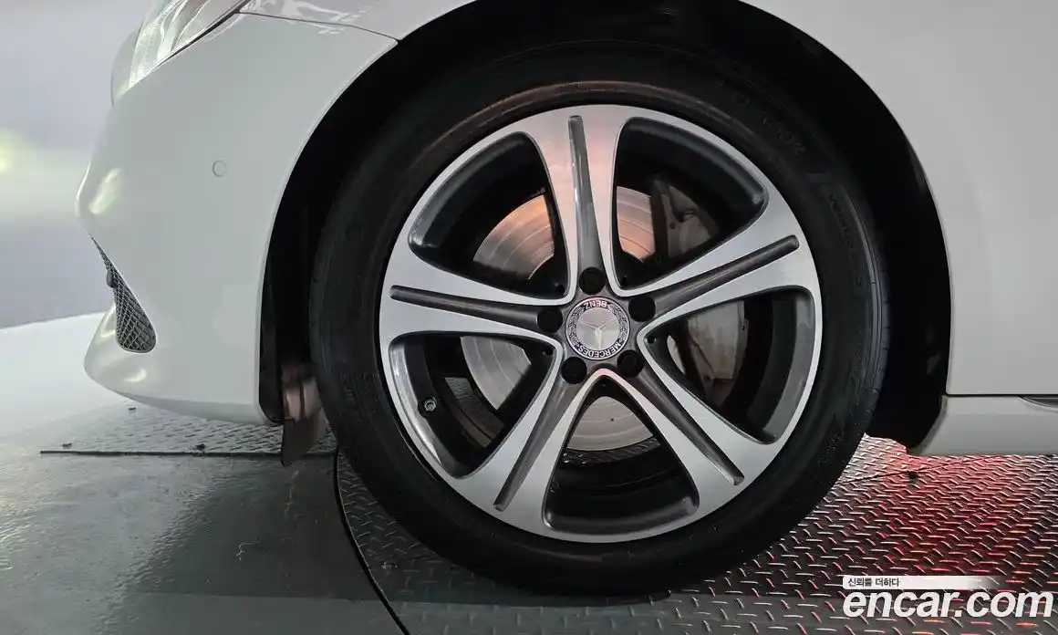 Mercedes-Benz E-Class 2017 2.0 гидро, фото 5