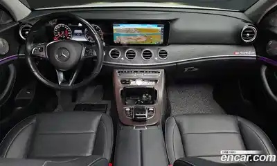 Mercedes-Benz E-Class 2017 2.0 гидро, миниатюра 7