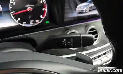 Mercedes-Benz E-Class 2017 2.0 гидро, миниатюра 9