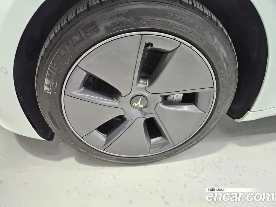 Tesla Model 3 2022 0.1 гидро, фото 17