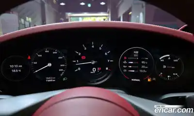 Porsche 911 2023 3.0 автомат (гидро), миниатюра 11