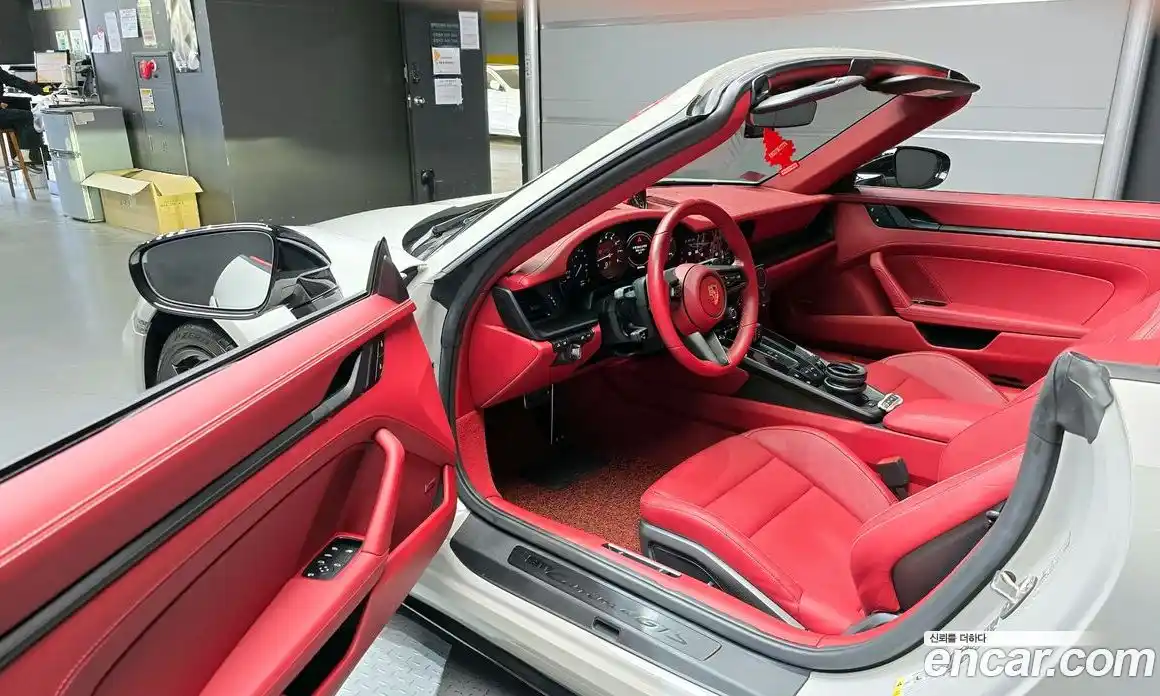 Porsche 911 2023 3.0 автомат (гидро), фото 13