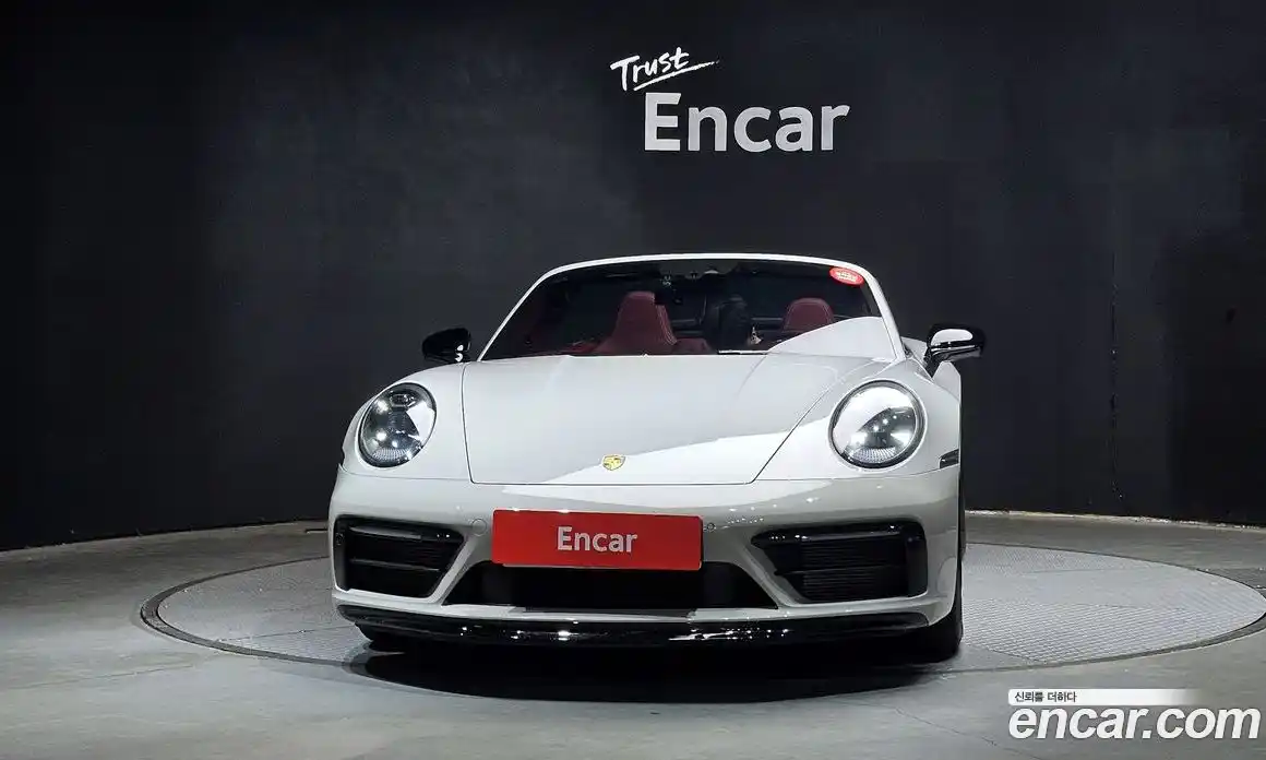 Porsche 911 2023 3.0 автомат (гидро), фото 3