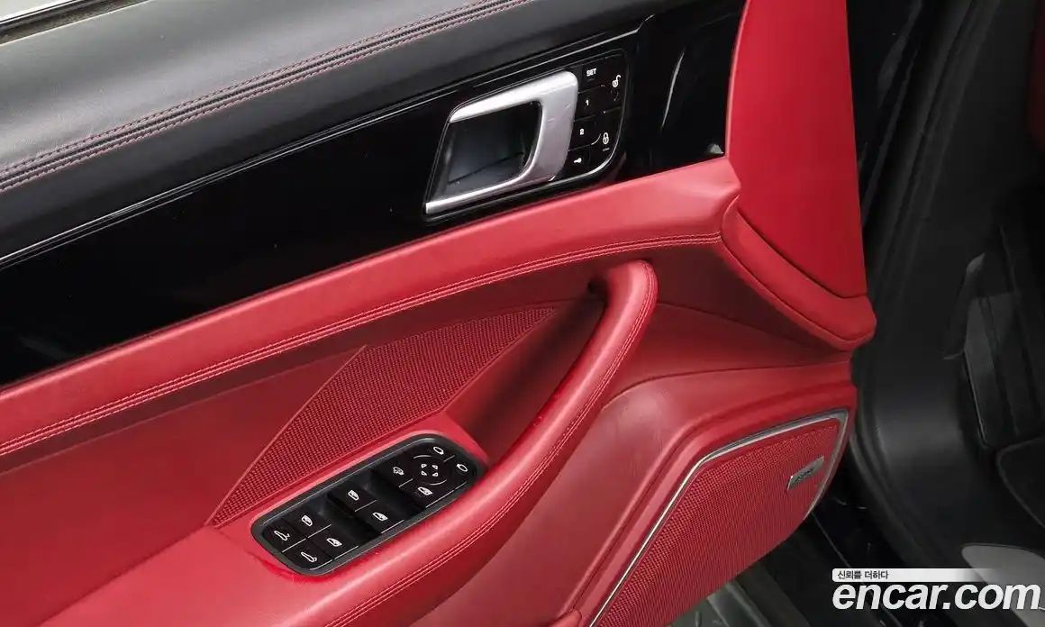 Porsche Panamera 2018 2.9 автомат (гидро), фото 16
