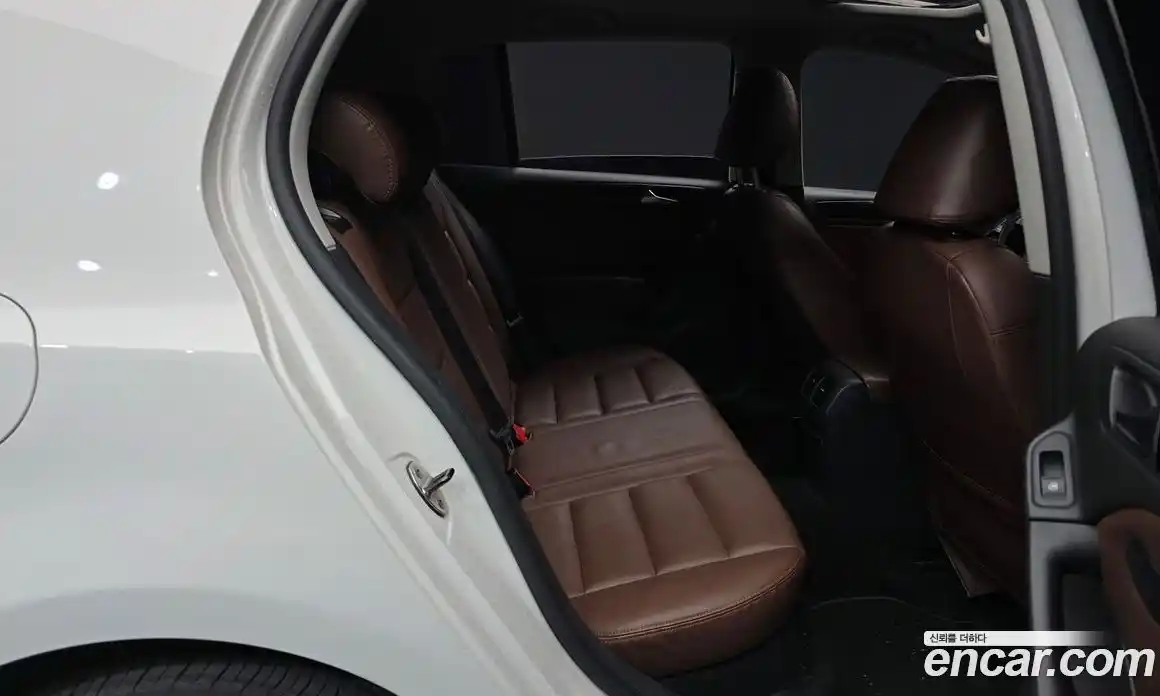 Volkswagen Golf 2012 2.0 автомат (гидро), фото 11