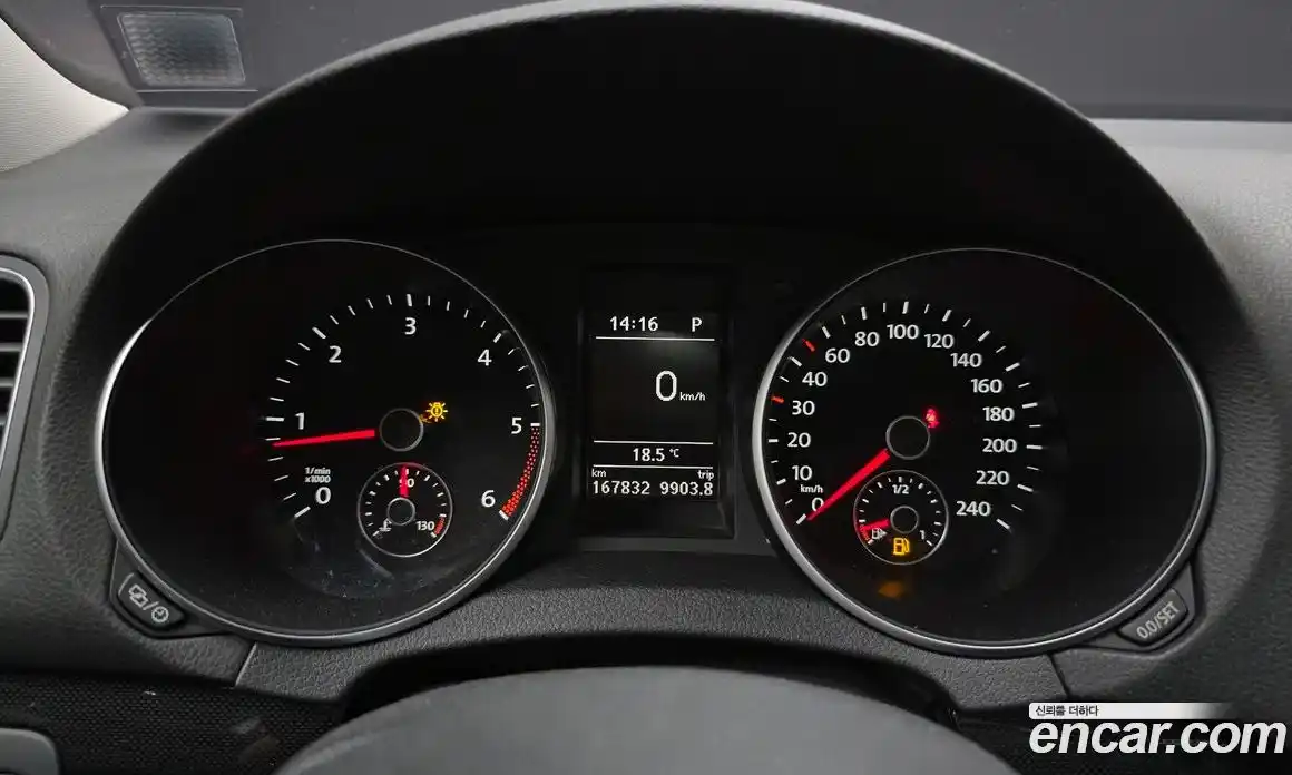 Volkswagen Golf 2012 2.0 автомат (гидро), фото 8