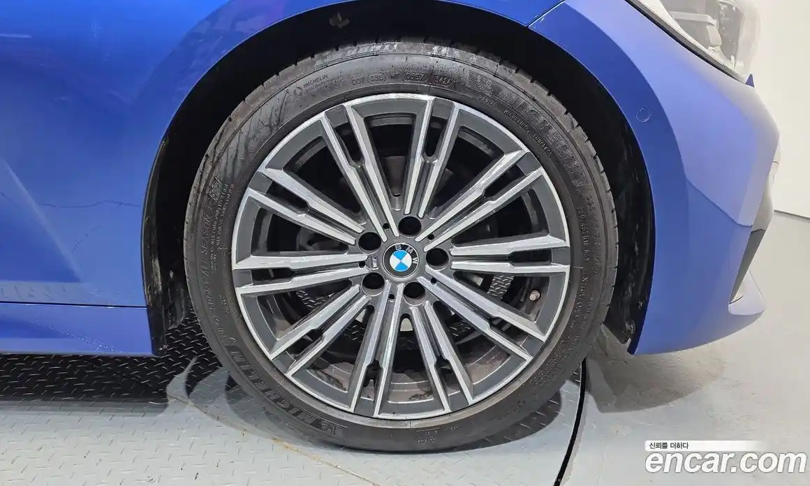 BMW 3-Series 2021 2.0 гидро, фото 5