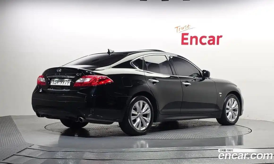 Infiniti M 2010 3.7 гидро, фото 2