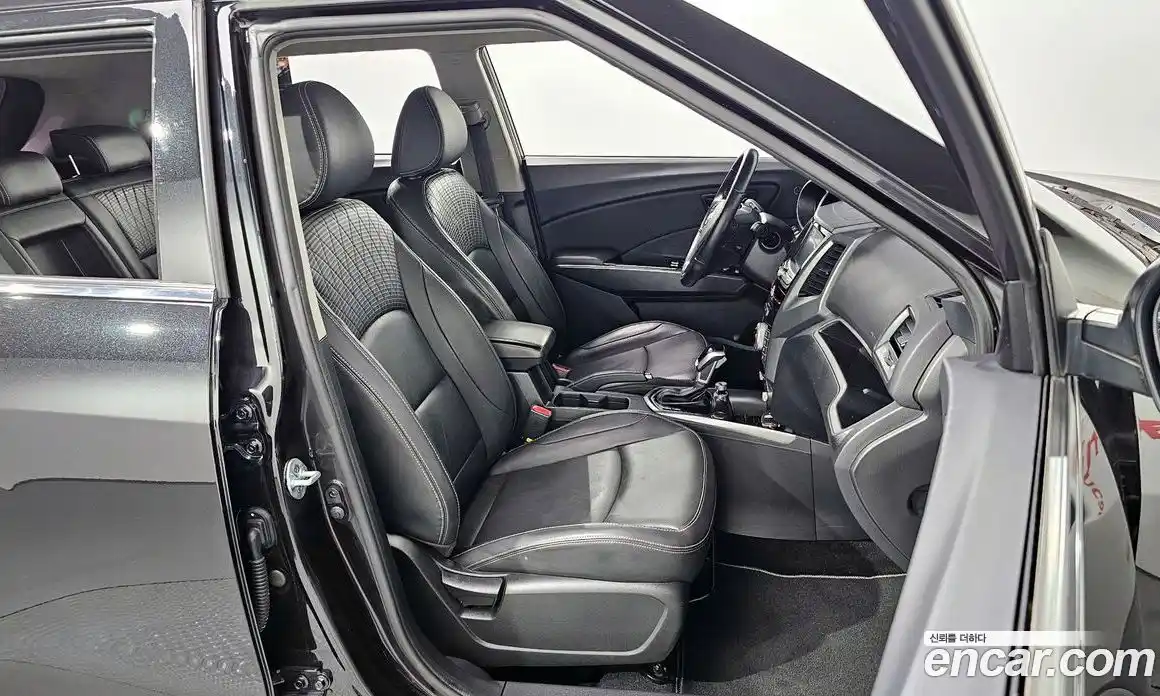 SsangYong TIBOLI 2019 1.6 автомат (гидро), фото 12