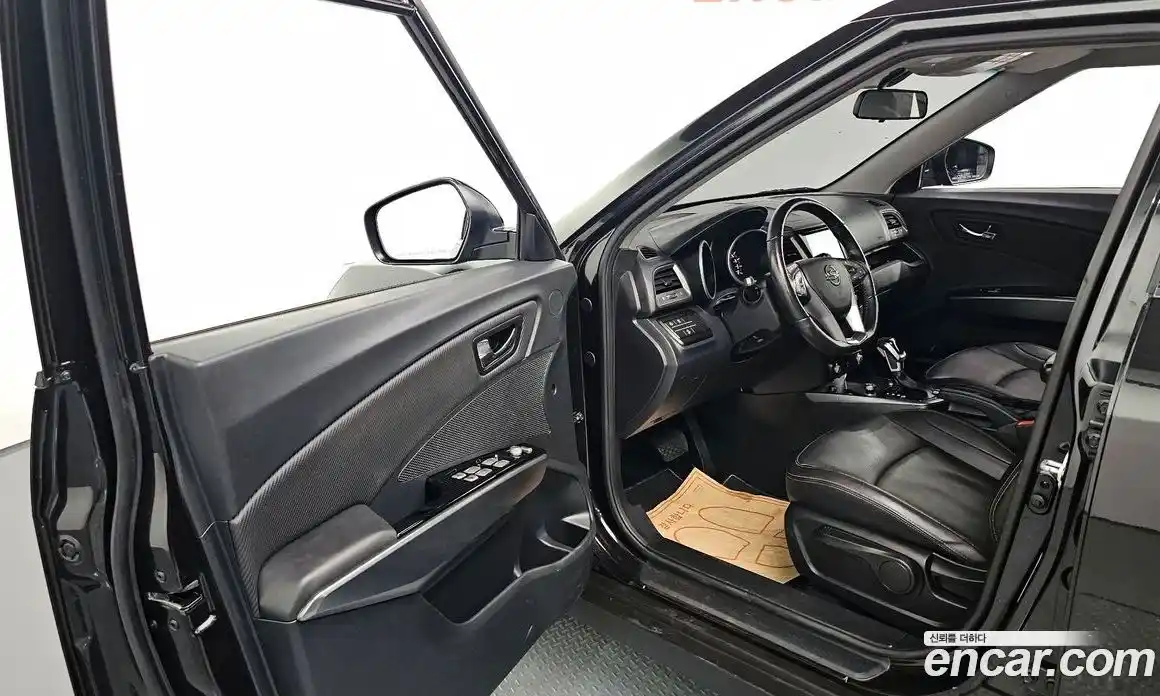 SsangYong TIBOLI 2019 1.6 автомат (гидро), фото 10