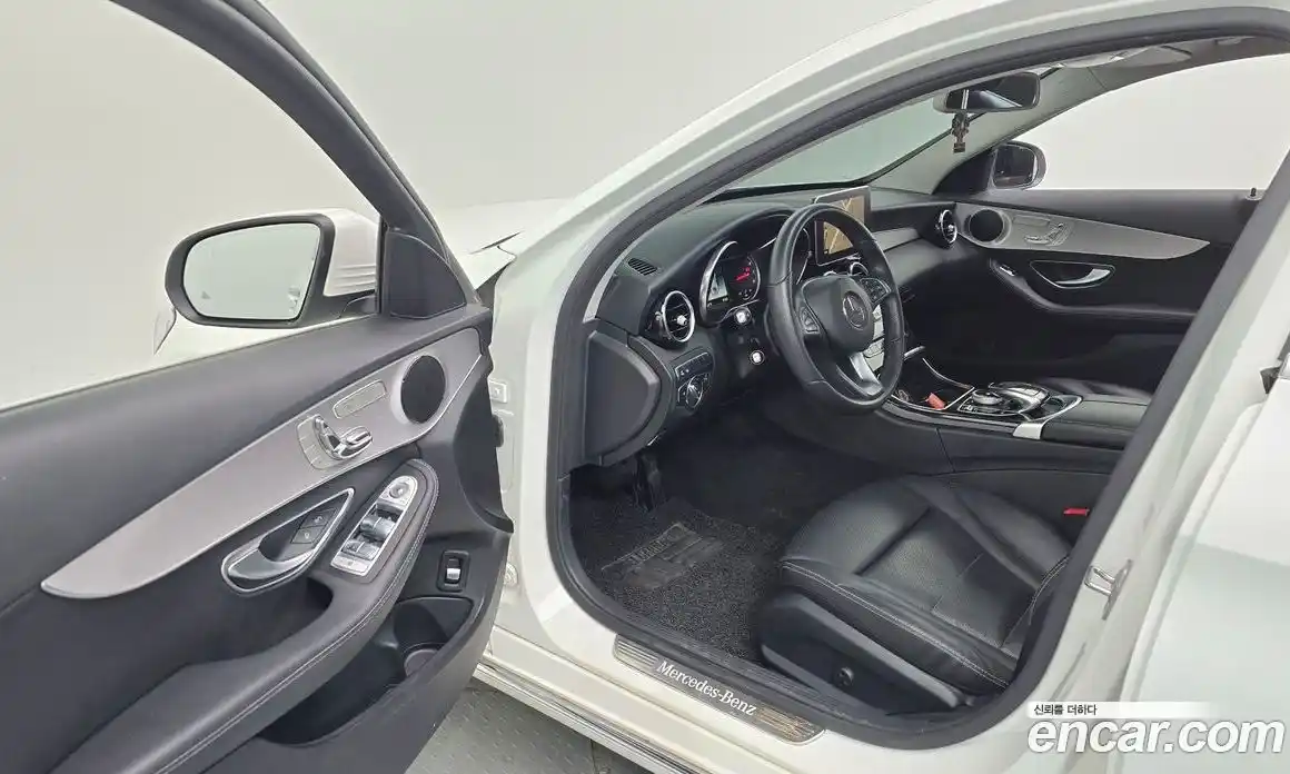 Mercedes-Benz C-Class 2018 2.0 гидро, фото 10
