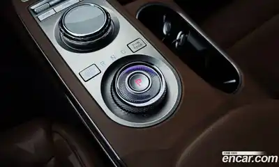 Genesis GV70 2022 2.5 гидро, миниатюра 12