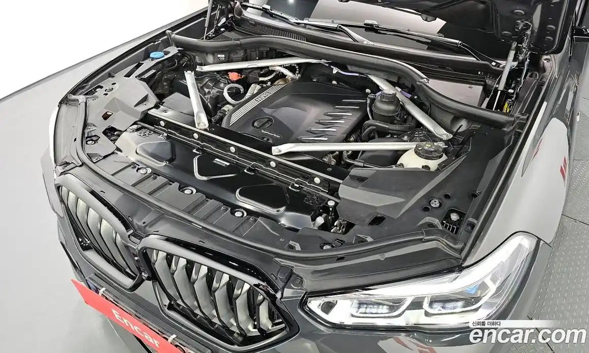 BMW X6 2023 3.0 автомат (гидро), фото 6