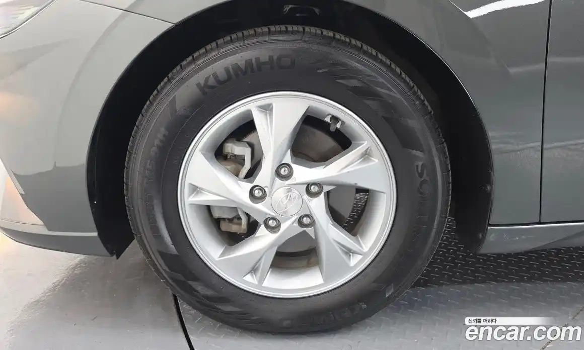Hyundai Avante 2020 1.6 автомат (гидро), фото 5