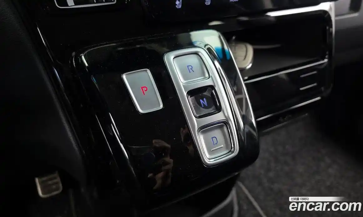 Hyundai Staria 2022 2.2 гидро, фото 12
