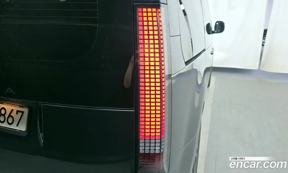 Hyundai Staria 2022 2.2 гидро, фото 9