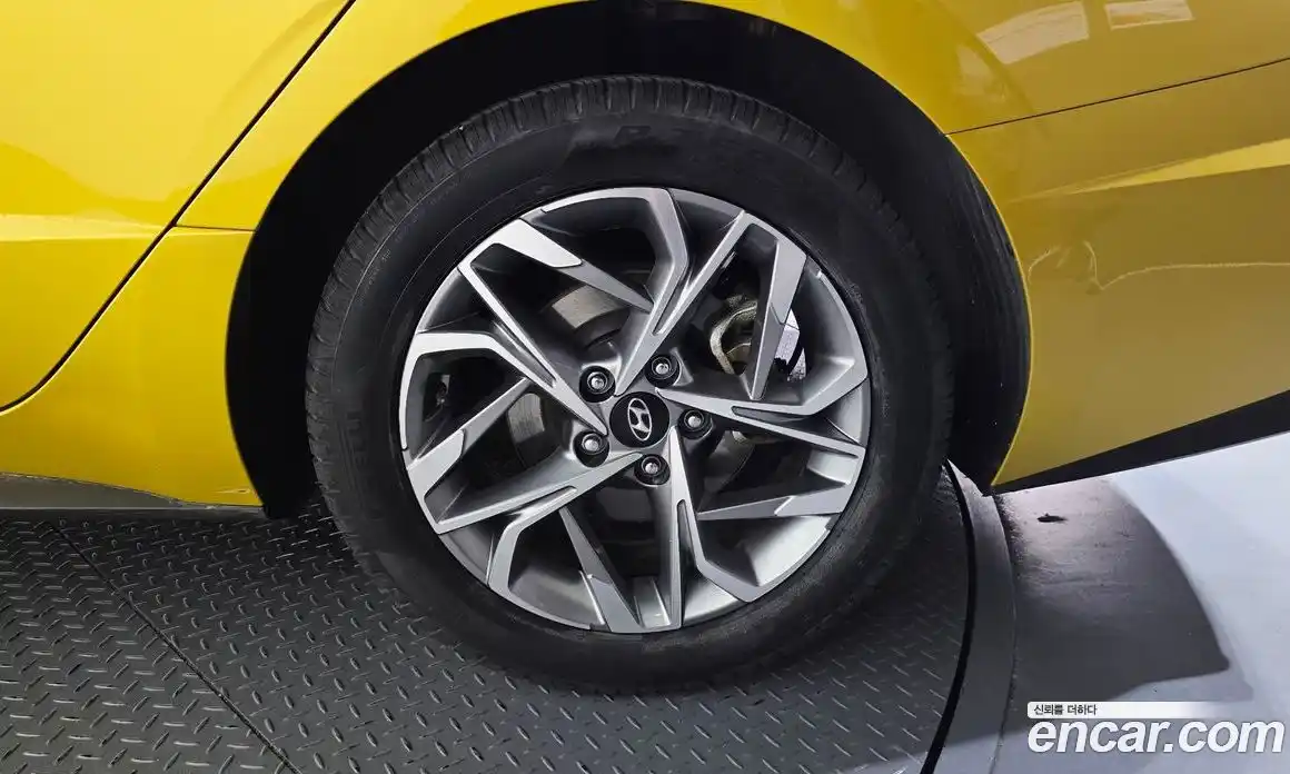Hyundai Sonata 2019 2.0 автомат (гидро), фото 6