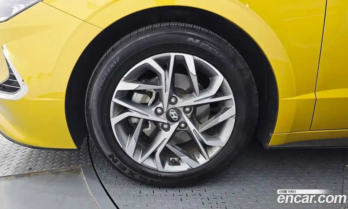 Hyundai Sonata 2019 2.0 автомат (гидро), фото 9