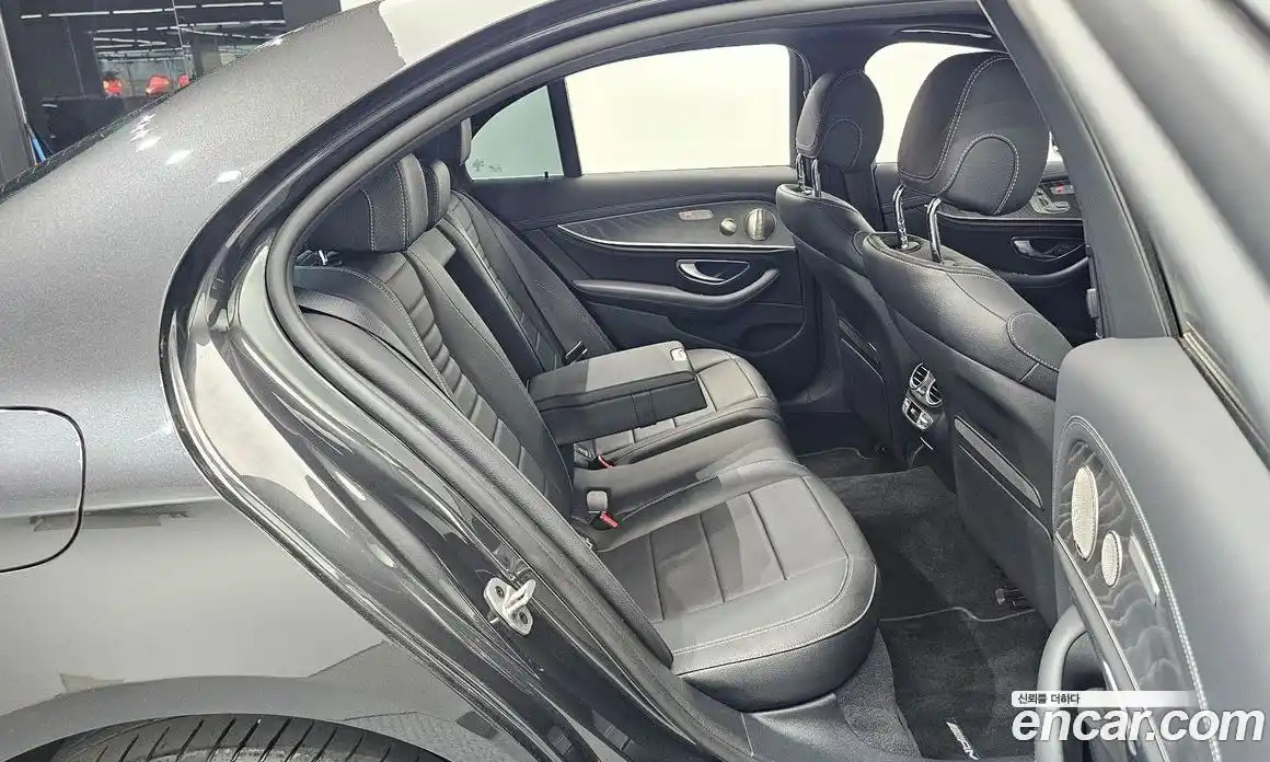 Mercedes-Benz E-Class 2022 2.0 гидро, фото 27