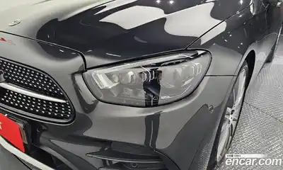 Mercedes-Benz E-Class 2022 2.0 гидро, миниатюра 8