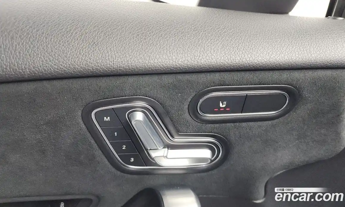 Mercedes-Benz A-Class 2022 2.0 гидро, фото 31
