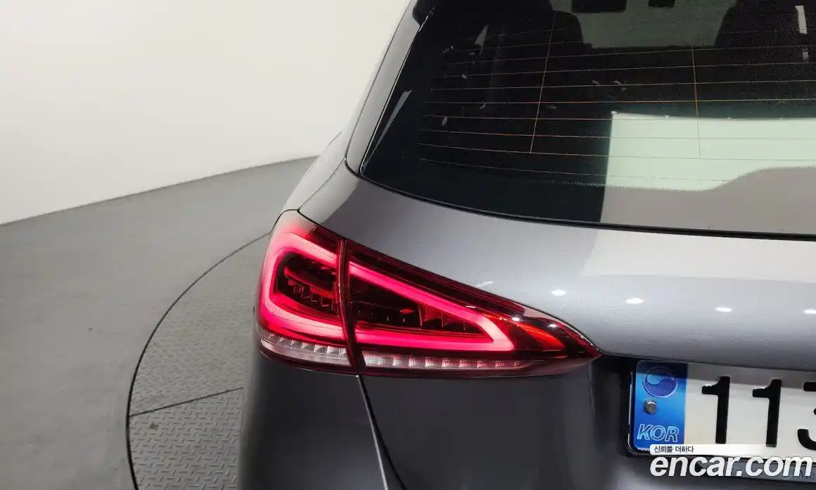Mercedes-Benz A-Class 2022 2.0 гидро, фото 9