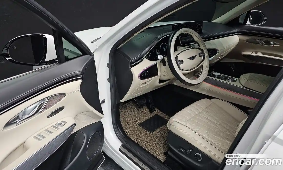 Genesis GV70 2023 2.5 гидро, фото 13