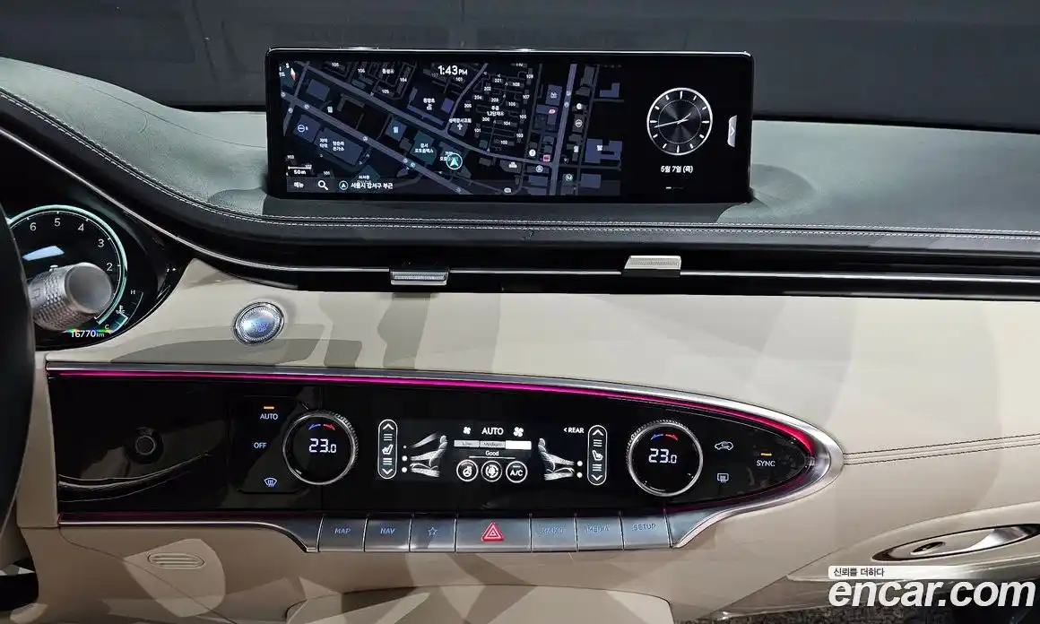 Genesis GV70 2023 2.5 гидро, фото 20