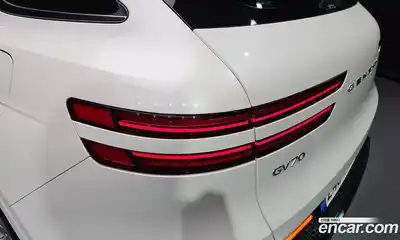 Genesis GV70 2023 2.5 гидро, миниатюра 9