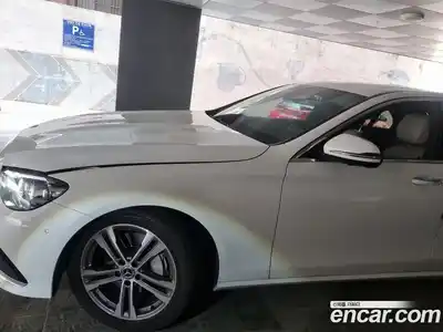 Mercedes-Benz E-Class 2022 2.0 автомат (гидро), миниатюра 11