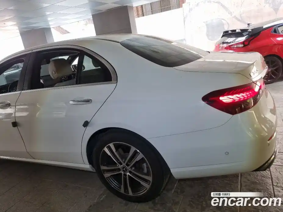 Mercedes-Benz E-Class 2022 2.0 автомат (гидро), фото 12