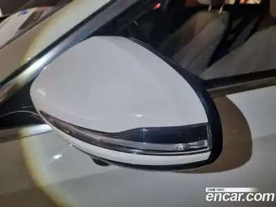 Mercedes-Benz E-Class 2022 2.0 автомат (гидро), миниатюра 7