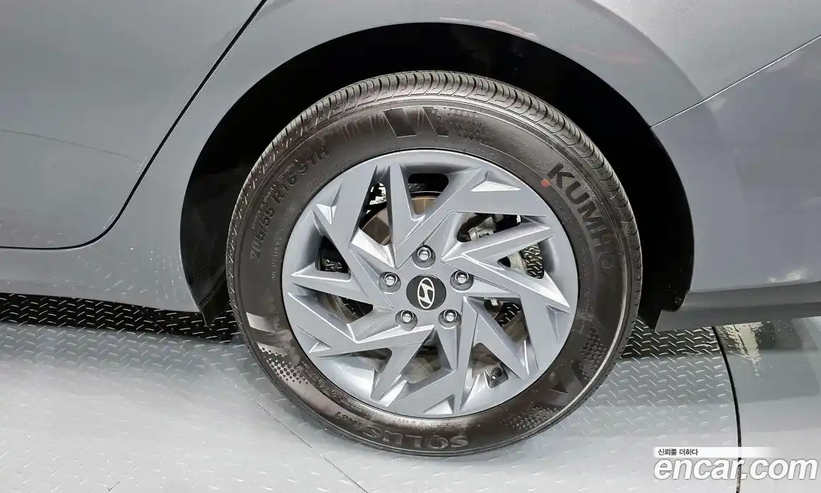 Hyundai Avante 2025 1.6 гидро, фото 7