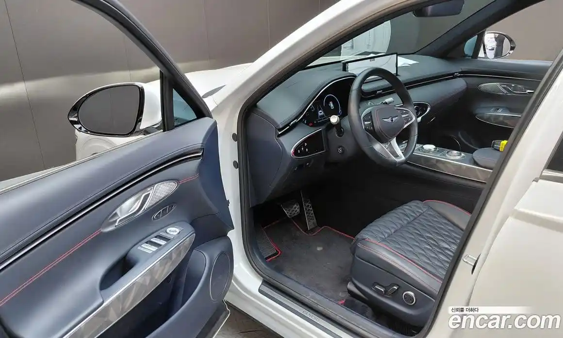 Genesis GV70 2023 2.5 автомат (гидро), фото 13