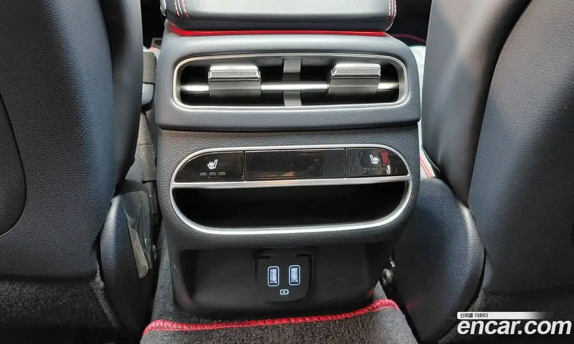 Genesis GV70 2023 2.5 автомат (гидро), фото 25