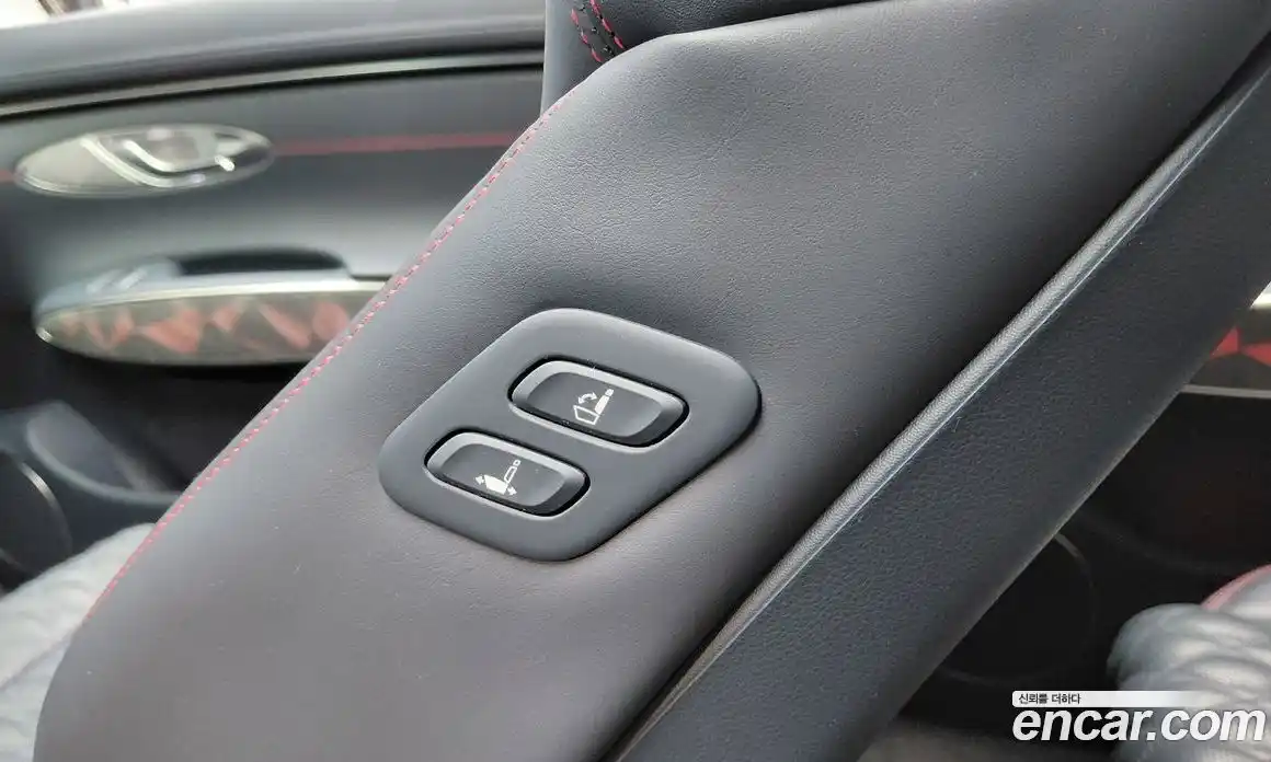Genesis GV70 2023 2.5 автомат (гидро), фото 30