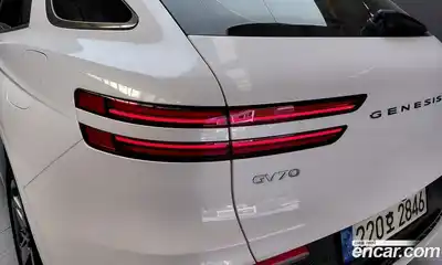 Genesis GV70 2023 2.5 автомат (гидро), миниатюра 9