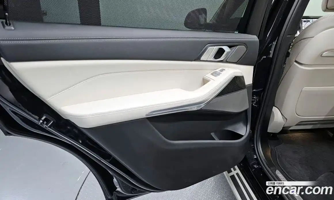 BMW X7 2025 3.0 гидро, фото 14