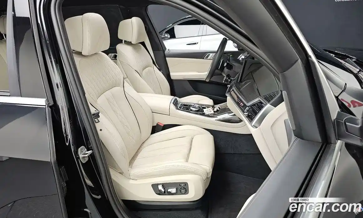 BMW X7 2025 3.0 гидро, фото 15