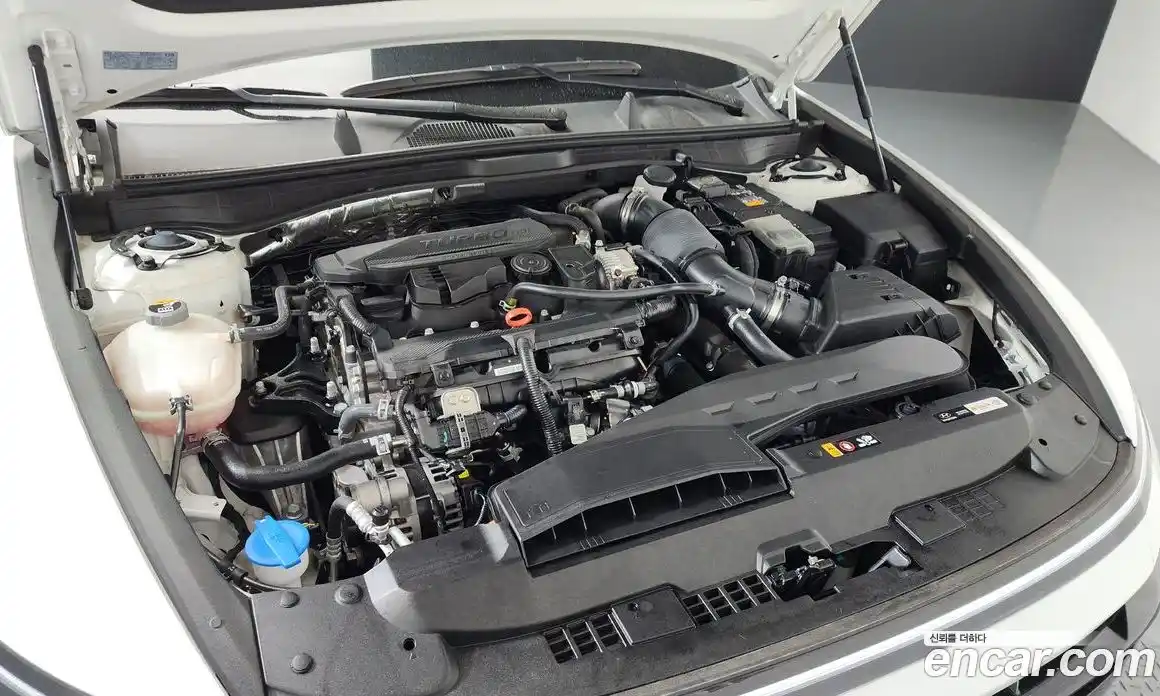 Hyundai Sonata 2024 1.6 гидро, фото 6