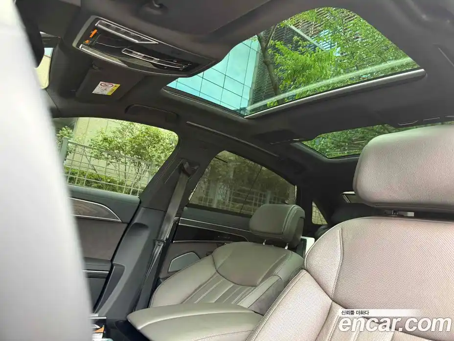 Audi A8 2023 3.0 автомат (гидро), фото 13