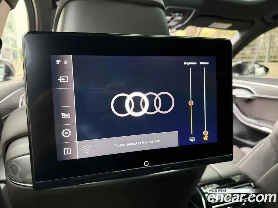 Audi A8 2023 3.0 автомат (гидро), фото 17
