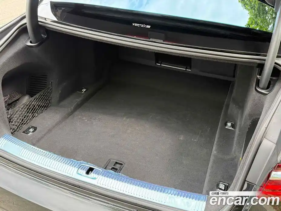 Audi A8 2023 3.0 автомат (гидро), фото 6