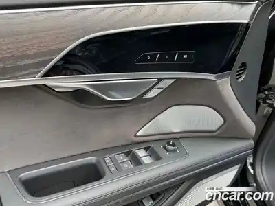 Audi A8 2023 3.0 автомат (гидро), миниатюра 8