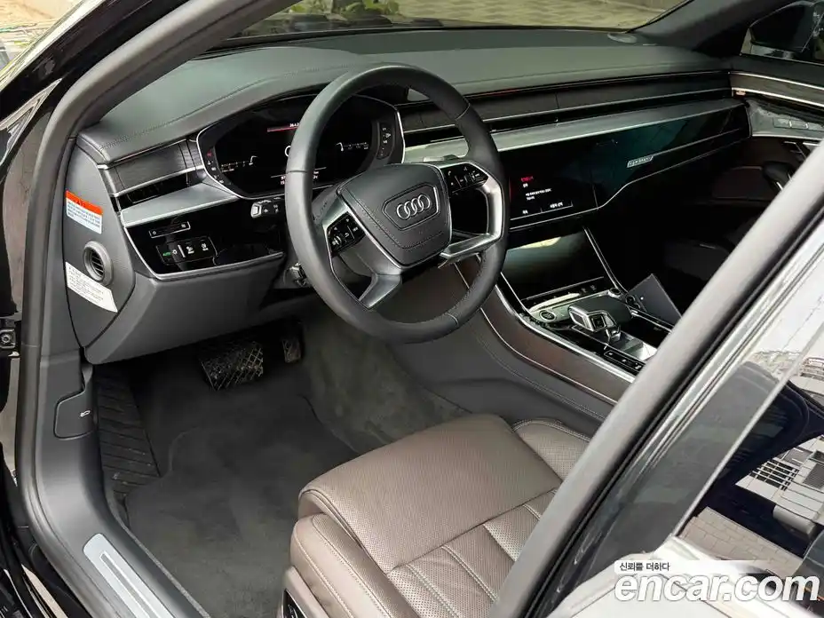 Audi A8 2023 3.0 автомат (гидро), фото 9