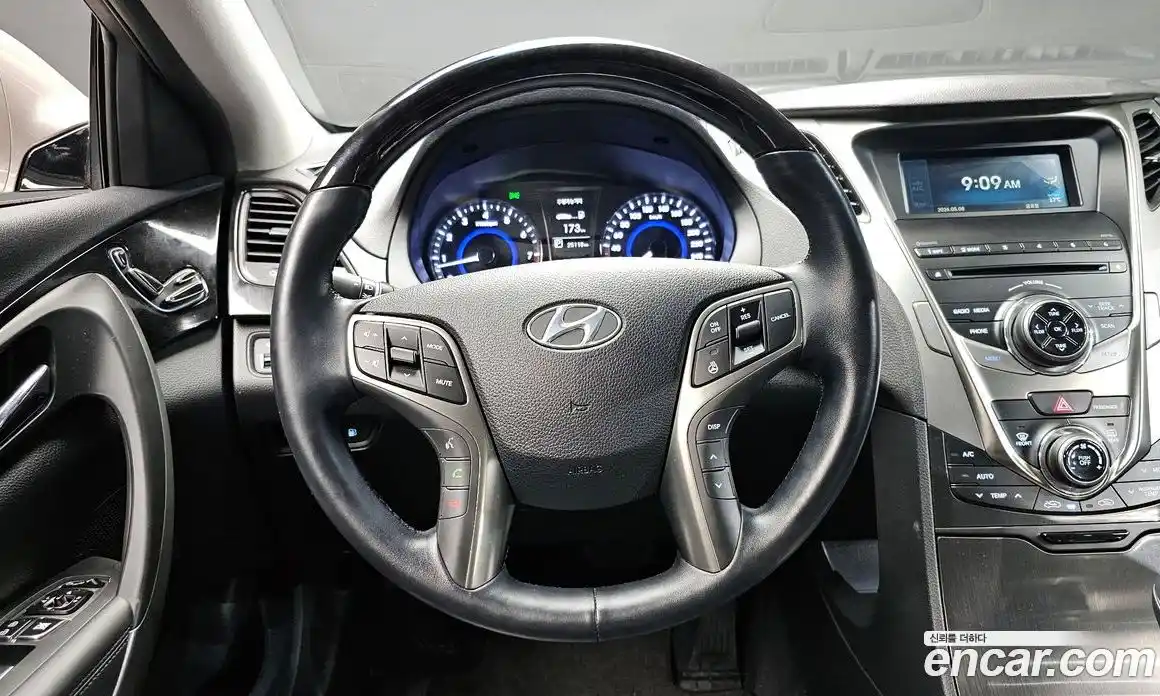 Hyundai Grandeur 2013 2.4 автомат (гидро), фото 18