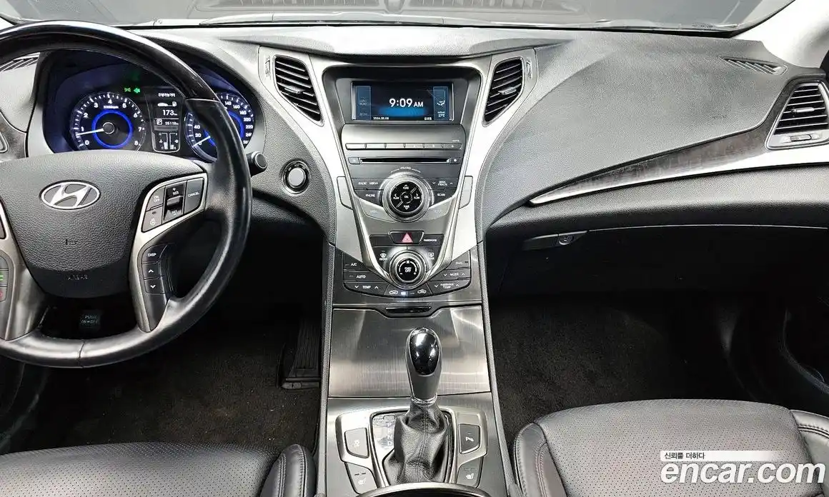 Hyundai Grandeur 2013 2.4 автомат (гидро), фото 19